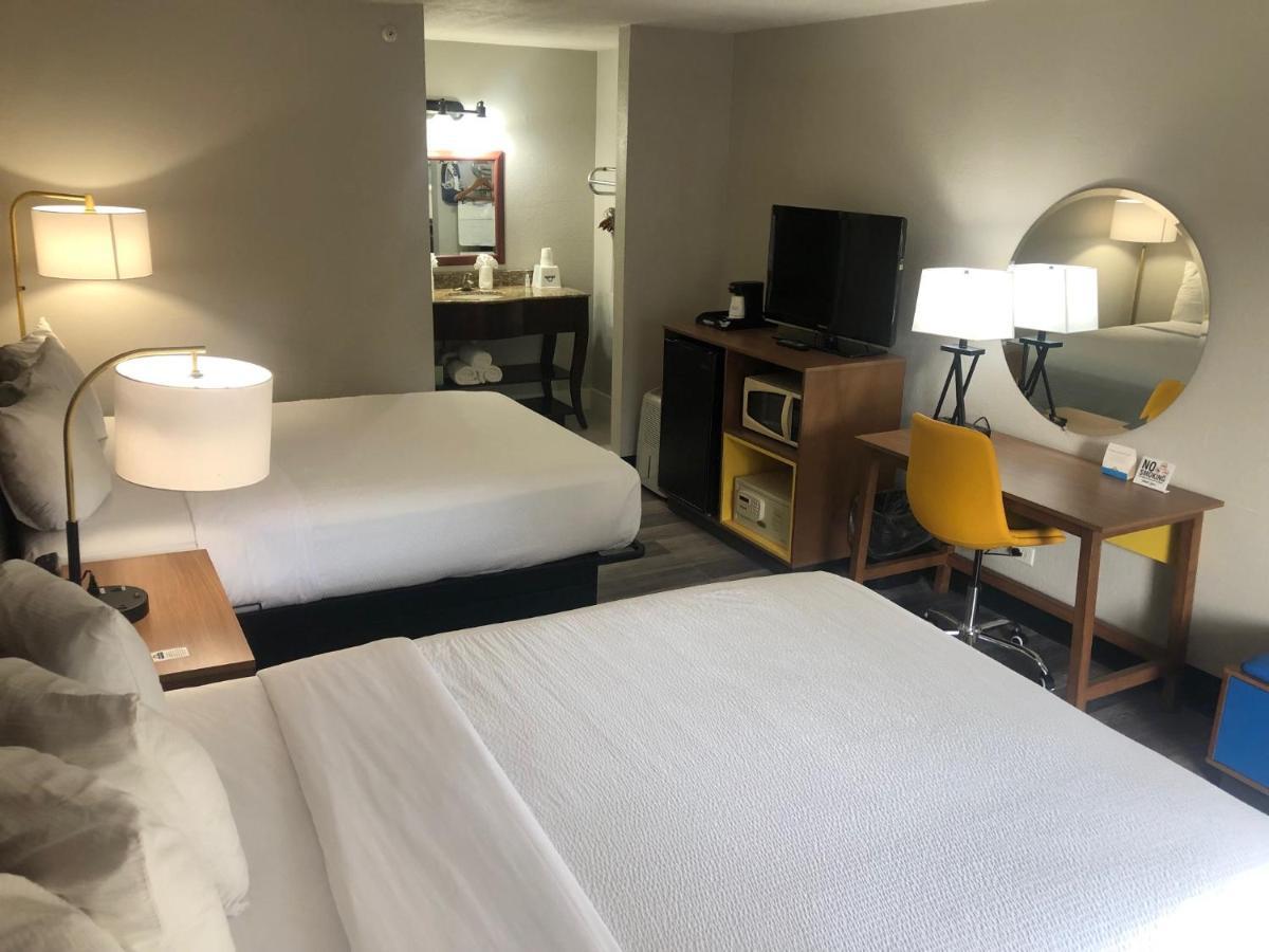 Days Inn By Wyndham Port Charlotte Town Center エクステリア 写真