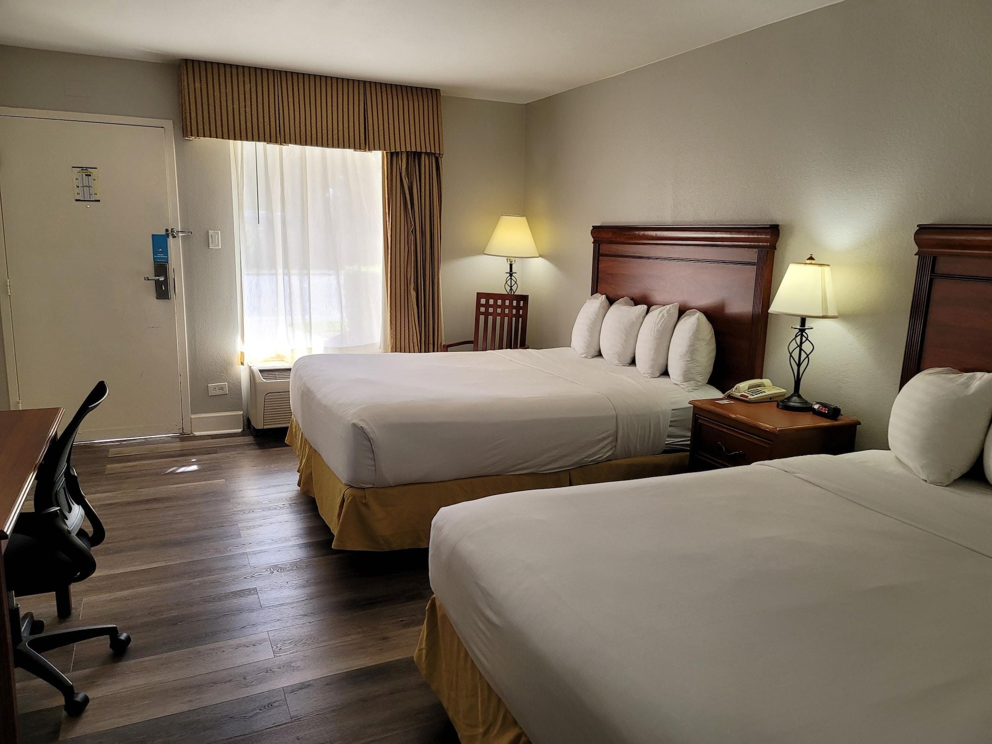 Days Inn By Wyndham Port Charlotte Town Center エクステリア 写真