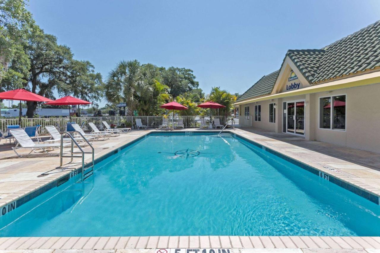 Days Inn By Wyndham Port Charlotte Town Center エクステリア 写真