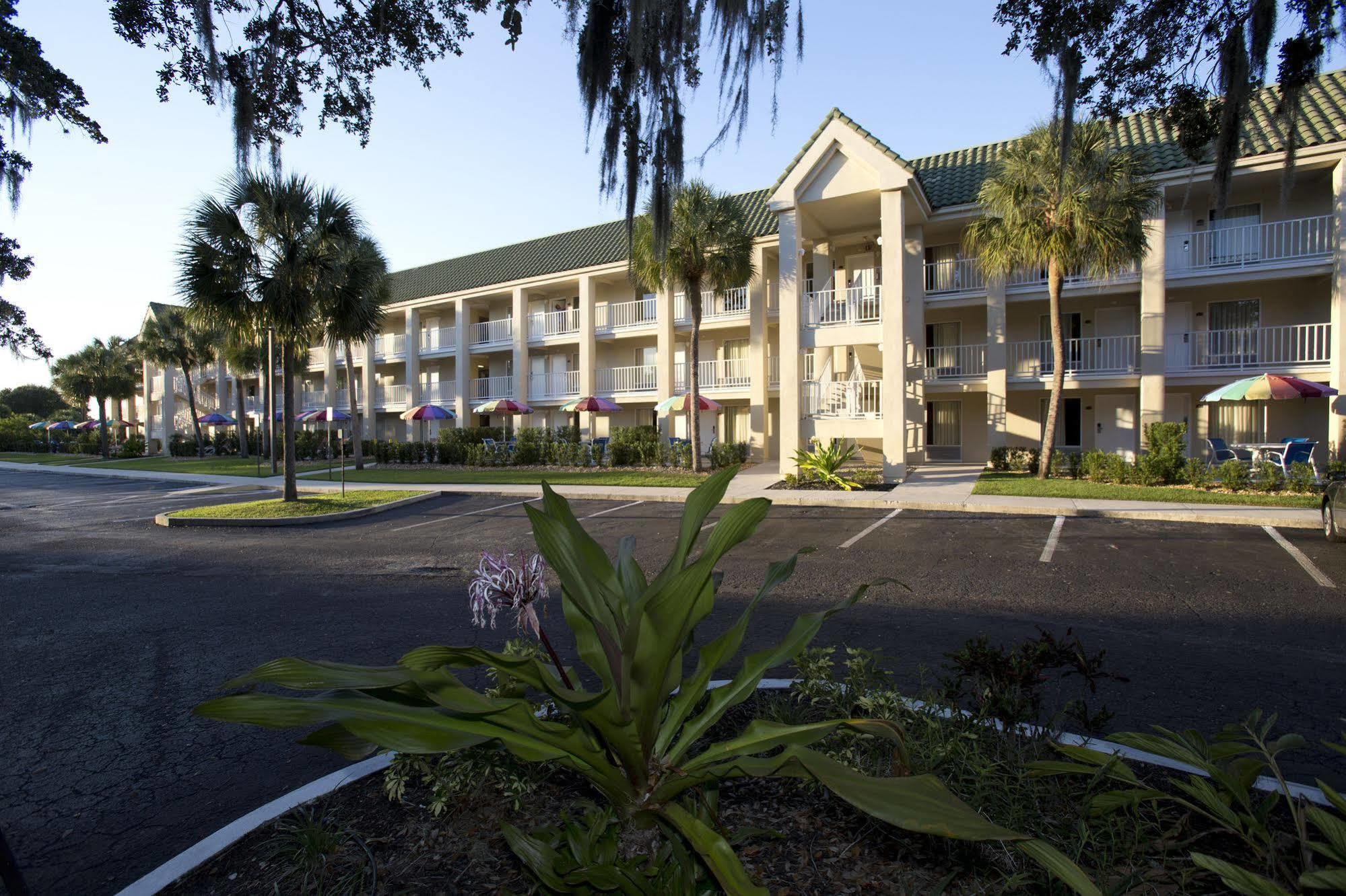 Days Inn By Wyndham Port Charlotte Town Center エクステリア 写真